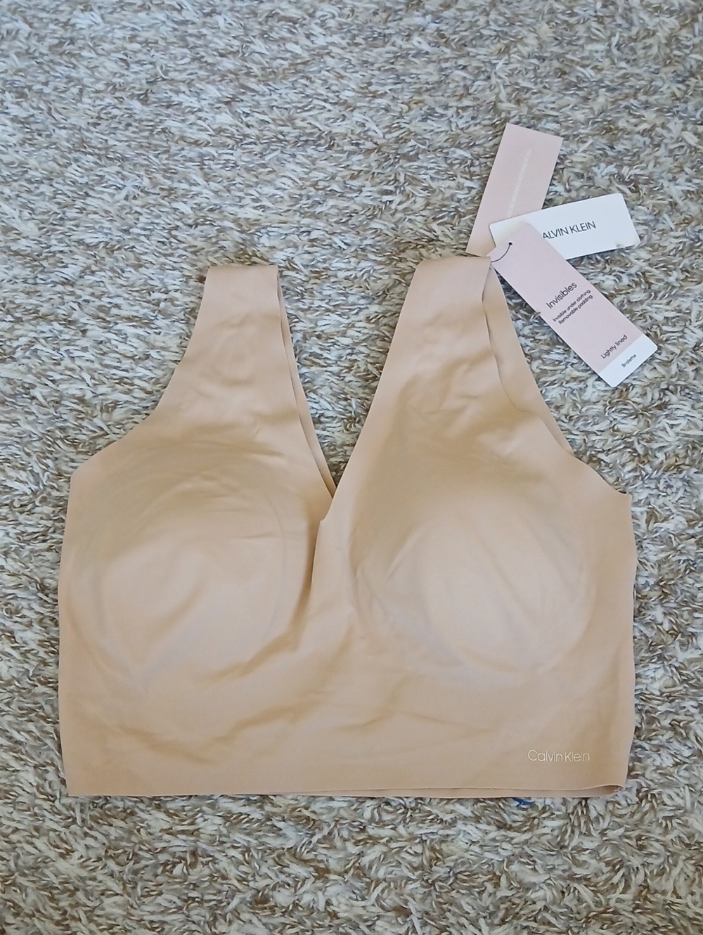 Calvin Klein Beige Invisibles Lightly Lined Wireless Seamless Bralette M NWT